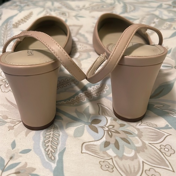 🖤 New Marc Fisher “Laynie” Block Heel - Picture 7 of 7